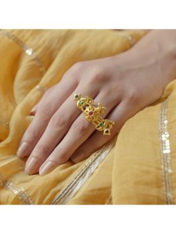 ZARIIN - Floral Charm Statement Ring