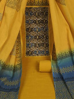 Kami Kubi - Yellow Unstitched Suit Set with Double Dyed Dupatta.