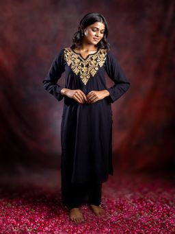 Gharana India - Luxury Round Neck Embroidered Chikankari Kurta