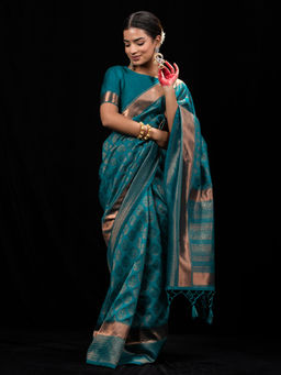 Triyah - Vishesh Firoza Saree With Unstitched Blouse Fabric