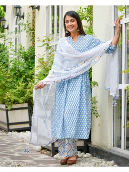 GULABI DORI - White & Blue Handblock Cotton Kurta (Set of 3)