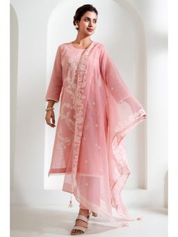 etre comfortwear - Pink Embroidered Cotton Linen Kurta With Pant & Dupatta