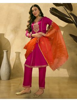 KVS FAB - Pink Zari Sequence Embroidered Kurta With Pant And Dupatta