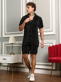 Campus Sutra - Men Onyx Black Pleat Creased Co-Ord (Set of 2)