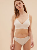 Nude color option, Sold out, Currently selected