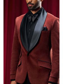 Philocaly - Tarantino Slim Fit Textured Maroon Tuxedo