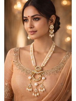 Bdiva - Gold Plated Kundan and Semi Cultured Pearl Choker Set with Dangle Earrings