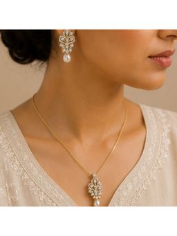 Bdiva - Gold Plated Cubic Zirconia Pearl Pendant Set