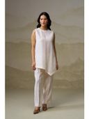 White color option, Sold out, Currently selected