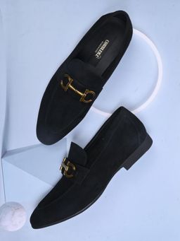 Cobblerz - Men Black Solid Loafers