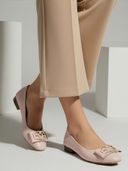 Cream color option, Currently selected