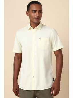 Allen Solly - Men Yellow Custom Fit Solid Half Sleeves Casual Shirt