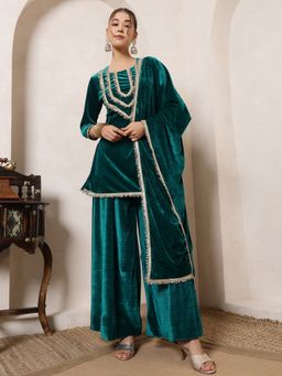 Deebaco - Women Green Velvet Lace Work Kurta with Palazzo and Dupatta