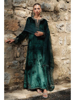 Khushboo & Pankaj - Velora Bottle Green Velvet Kurta With Pant And Dupatta