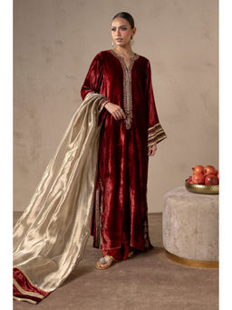 Khushboo & Pankaj - Red Ember Velvet Kurta With Pant And Dupatta