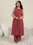 Maroon color option, Currently selected