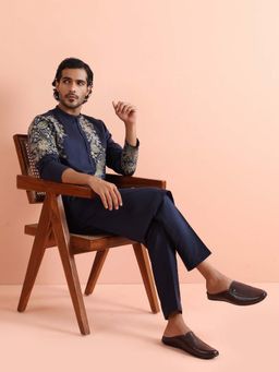 KISAH - Men Navy Blue Silk Blend Kurta with Trouser