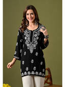 Black color option, Currently selected