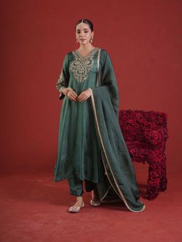ONEWE INDIA - Green Embroidered Silk Zari Kurta with Pant and Dupatta
