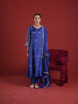 ONEWE INDIA - Blue Silk Aari and Sequence Work Embroidery Kurta with Pant and Dupatta