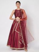 Maroon color option, Currently selected