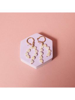 Salty - Pretty Pearl Tassel Huggie Earrings