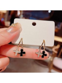 Salty - Aureate Clover Whispers Earrings