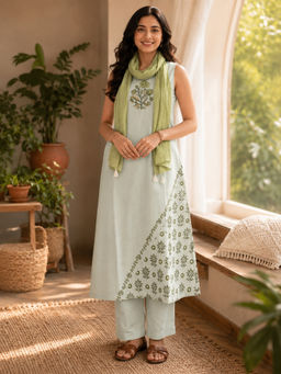 MAAND - Womens Green Pure Cotton Printed A-Line Kurta with Pant and Scarf