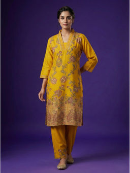 SPAN - Women Yellow Festive Kurta with Pant