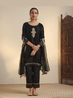 Sarvaa by Kriti - Black Raina Embroidered Kurta and Pant