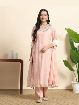 Sarvaa by Kriti - Peach Nargis Embroidered Kurta and Pant with Dupatta