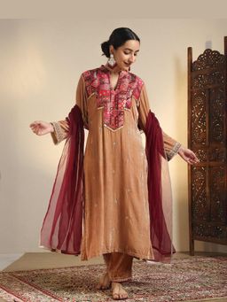 Sarvaa by Kriti - Brown Zareen Embroidered Kurta and Pant