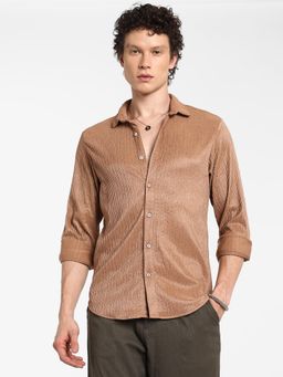 Campus Sutra - Men's Camel Beige Solid Creased Shirt