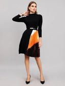 Black color option, Sold out, Currently selected