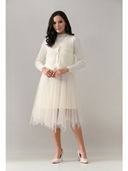 Off White color option, Sold out, Currently selected