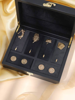 Cosa Nostraa - The Maverick Muse Gift Set