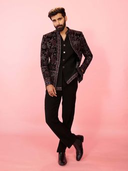 Vastramay - Men Black Velvet Embroidered Jodhpuri With Pant & Waist Coat
