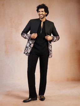 Vastramay - Men Black Silk Blend Embroidered Front-Open Jodhpuri With Pant & Kurta