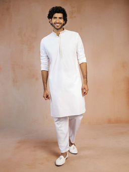 Vastramay - Men White Thread Embroidered Cotton Kurta With Pyjama
