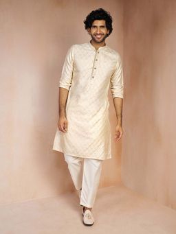 Vastramay - Men Cream Silk Blend Jacquard Thread Embroidered Long Kurta With Pyjama