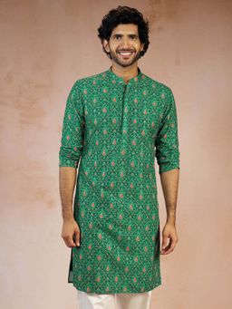 Vastramay - Men Green Embroidered Silk Blend Straight Kurta