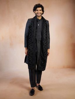 Vastramay - Men Black Silk Blend Jacquard Sherwani With Pant & Velvet Dupatta