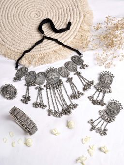 Teejh - by Joker and Witch Sampurna Silver Oxidised Jewelry Gift Set
