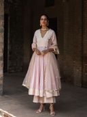 Pink color option, Currently selected