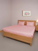 Pink color option, Currently selected