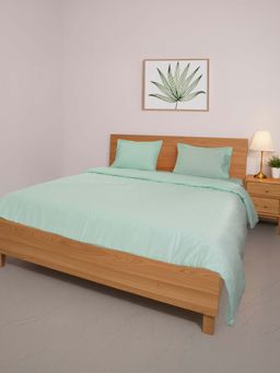 Oyvu - Green Cotton 300 TC Sateen Step Design Queen Fitted Bedsheet & 2 Pillow Covers (Queen)