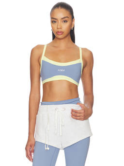 FORM - Scoop Contrast Women's Removable Pads Stretch Sports Bra Blue