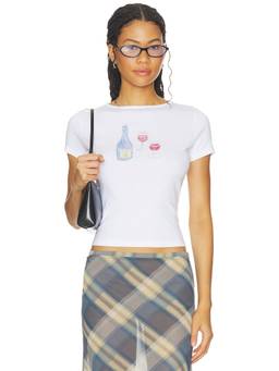 Lisa Says Gah - Women's Graphic Print Crew Neck Crop T-Shirt Wine