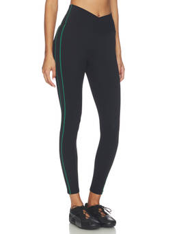 P.E Nation - Clarity Women's High-Waist Surplice Leggings Amazon Black