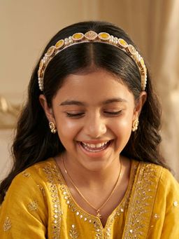 Ribbon Candy - Kundan Hairband With Pearls - Yellow